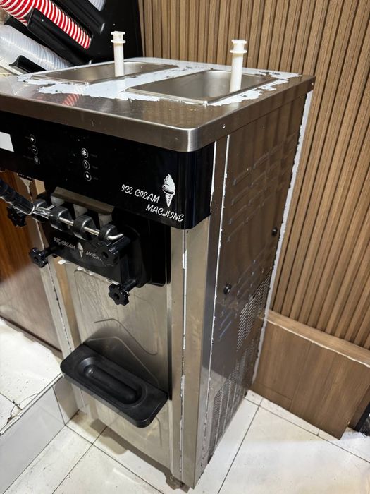 Marojna aparat frezer 220w