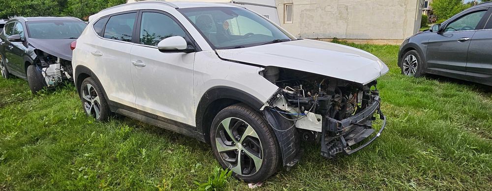 Dezmembrez hyundai tucson 2016