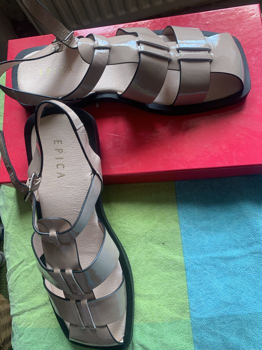 Vand sandale Epica noi in cutie, nr 37 din piele lacuita
