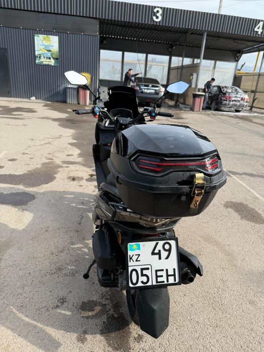 Мопед продам Макси