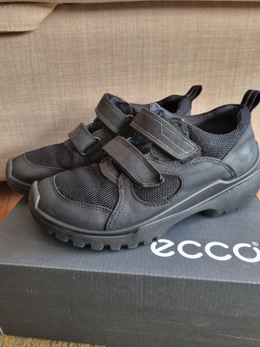 Кроссовки Ecco 35р