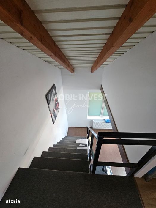 Apartament cu scara interioara, 4 camere, curte proprie, ultracentral