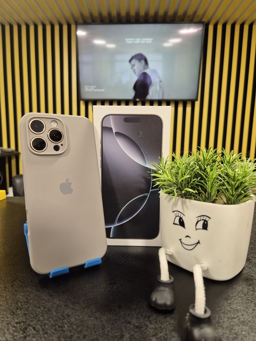 Iphone 16Pro max,256гб,100%,Gold