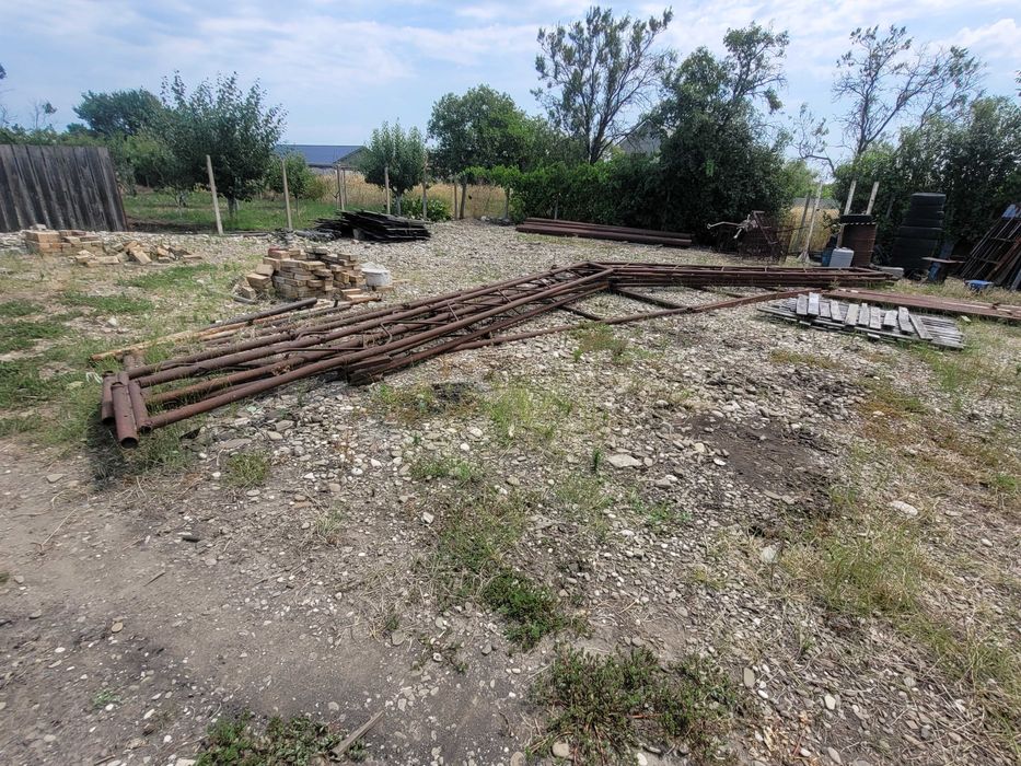 Ferme si stalpi ptru o hala de 12 m latime /20= 25m lungime