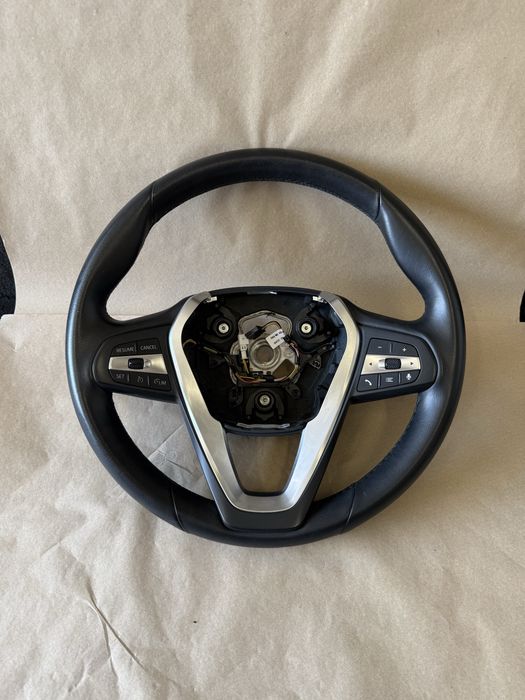 Волан за Bmw G20 G30 G21 G31 GXX ( Оригинален OEM ) ( Chrome бутони )