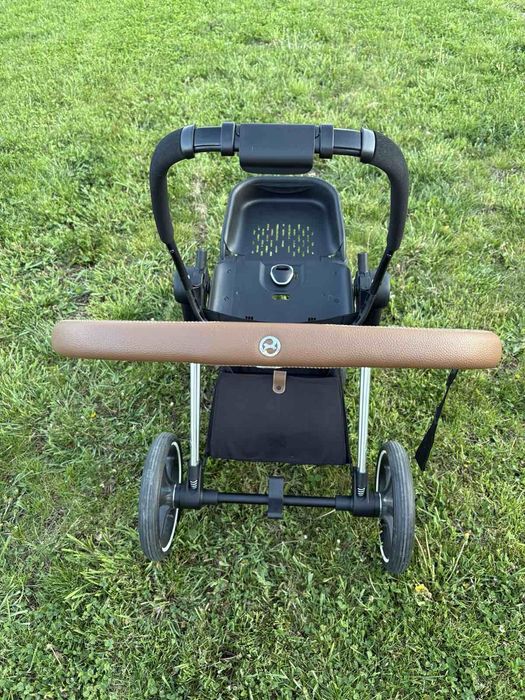 Шаси Cybex Priam 4 Chrome Brown с основа за седалка
