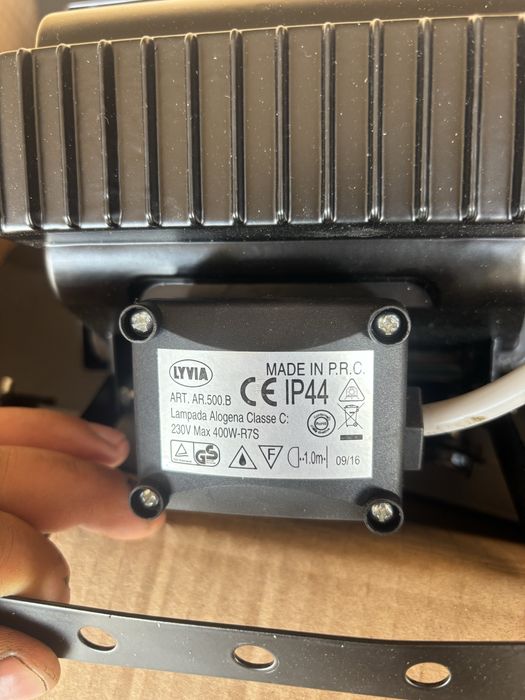 Vand lampi de iluminat