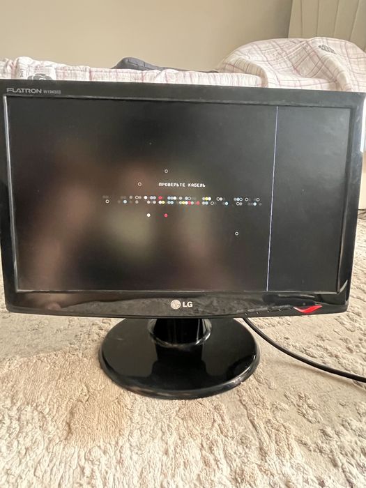 монитор 18.5" LG Flatron W1943SS