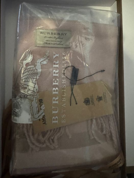 Burberry шарф