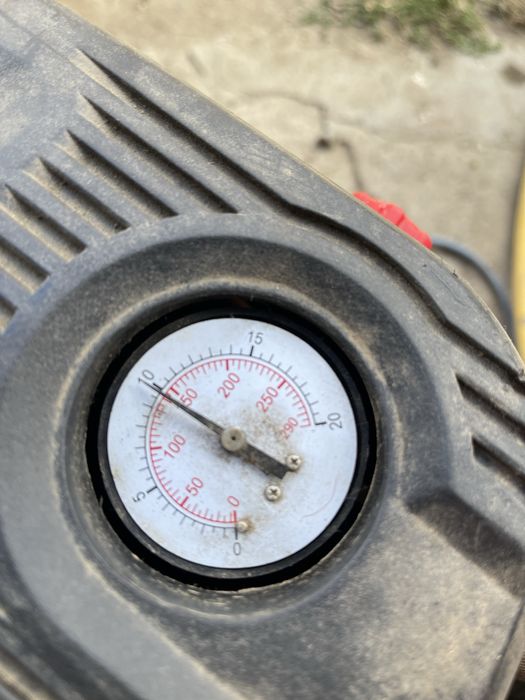 Компресор за въздох 50L