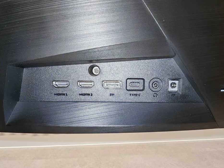 32" 4К геймърски монитор MSI MAG 321CUPDF