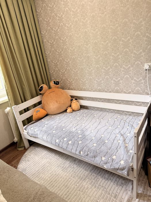 Продам детскую кровать 160/80