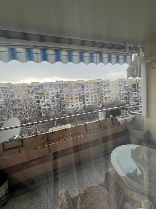 Двустаен апартамент за продажба в кв. Дружба 1, до Фантастико