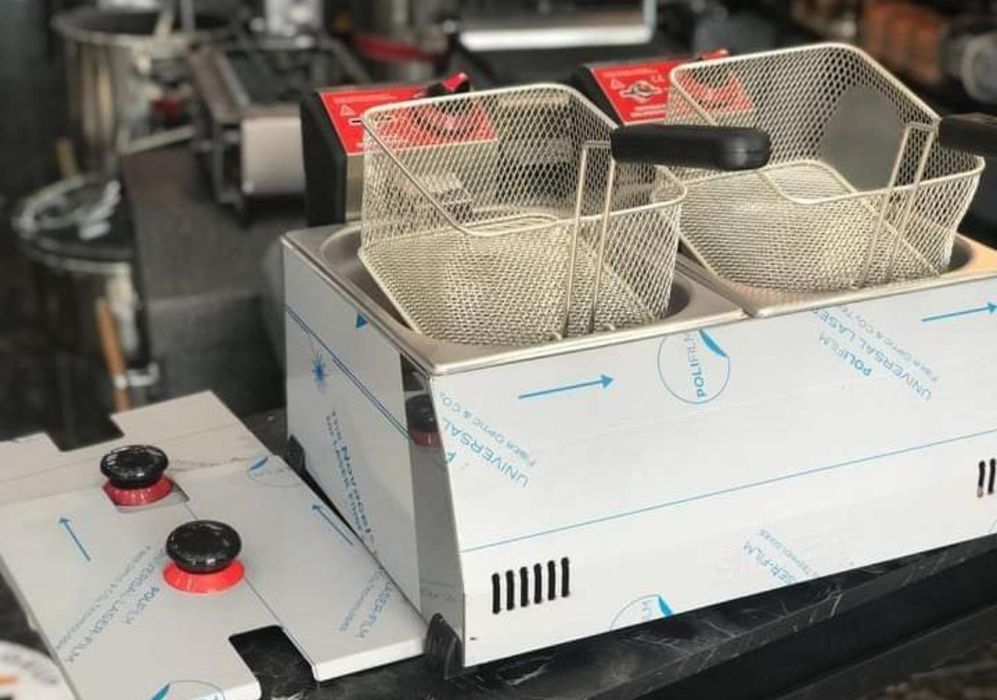 Friturnitsa pirashka aparat boshqa turdagi oshxona jihozlari mavjud