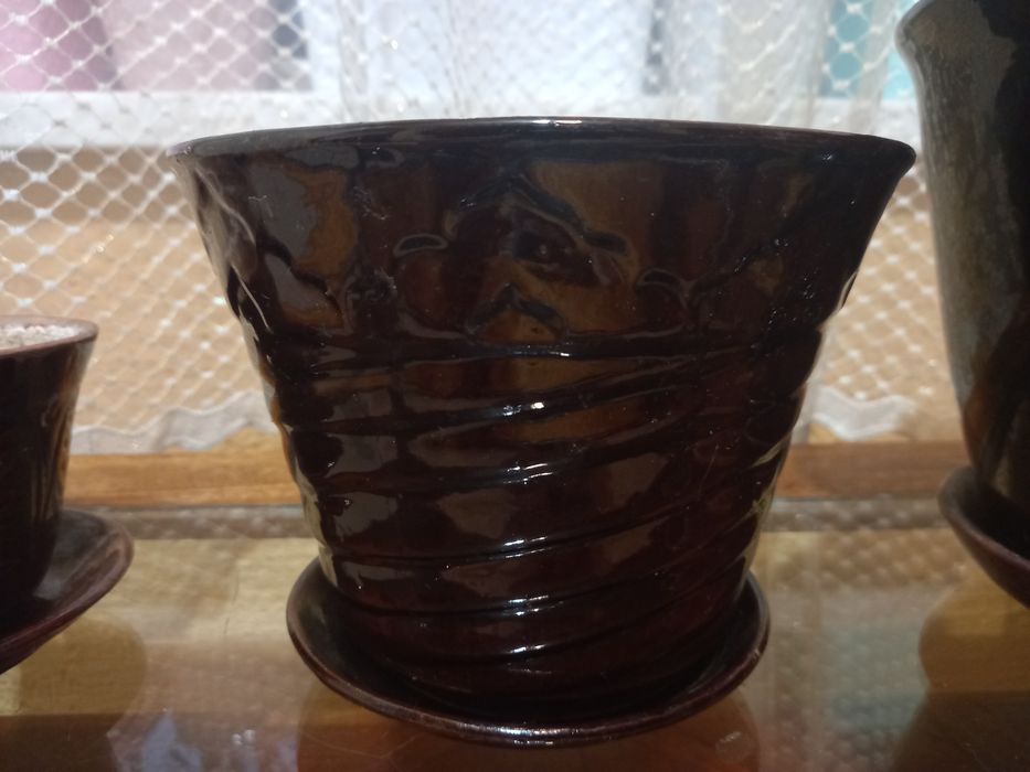 Продам глинянные горшки б/у