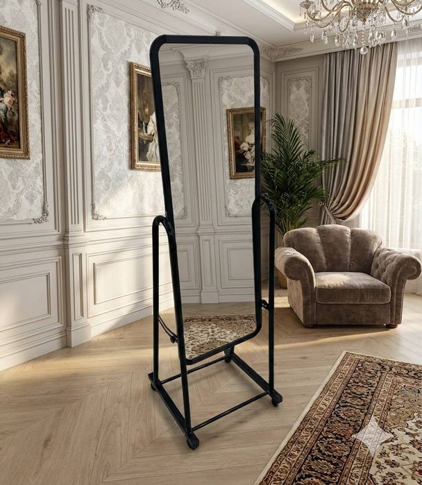 Напольное зеркало в полный рост на колесиках.