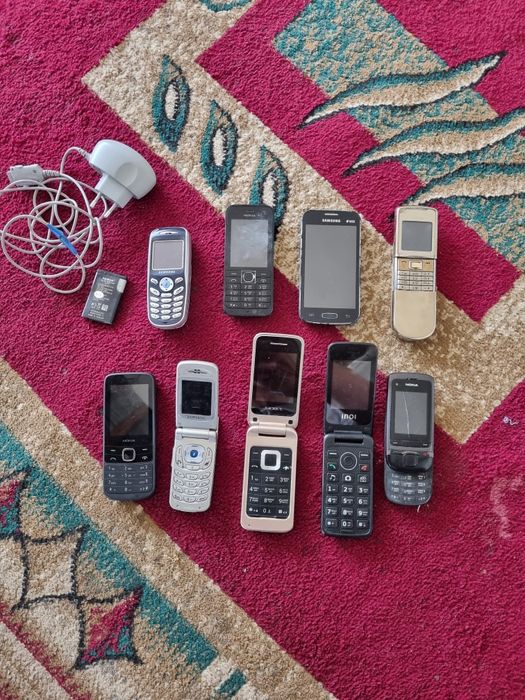 Старые телофоны. Телефоны