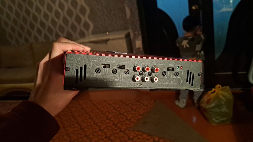 Продам усилитель Bos-mini