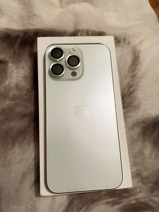 Apple iPhone 15 Pro Max – 256GB – Перфектно състояние