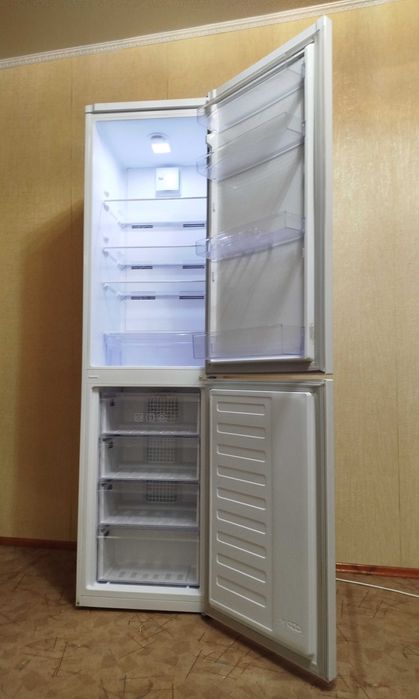 Холодильник Бэко