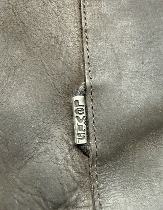 Ghete piele Levis