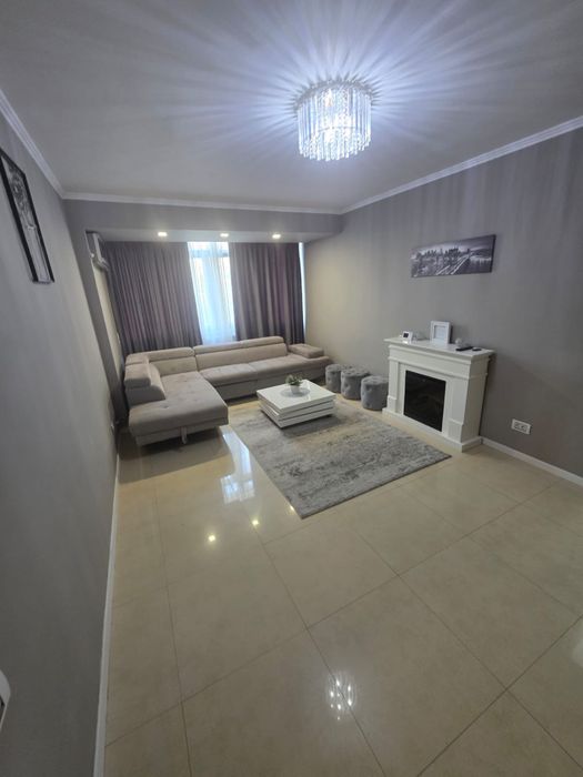 Inchiriez apartament city mall 4 camere — fotografia 1