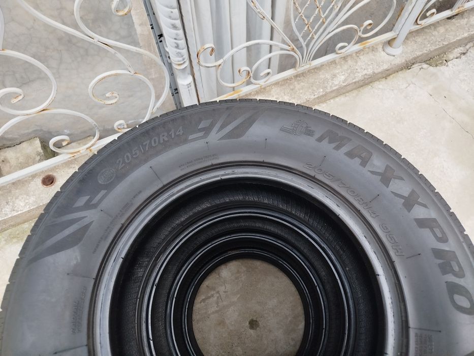205 70 R14 Shina