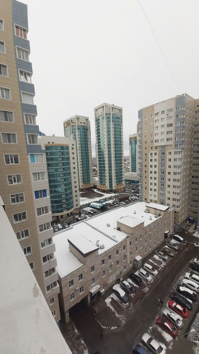 левом берегу В 15 мин от Байтерека