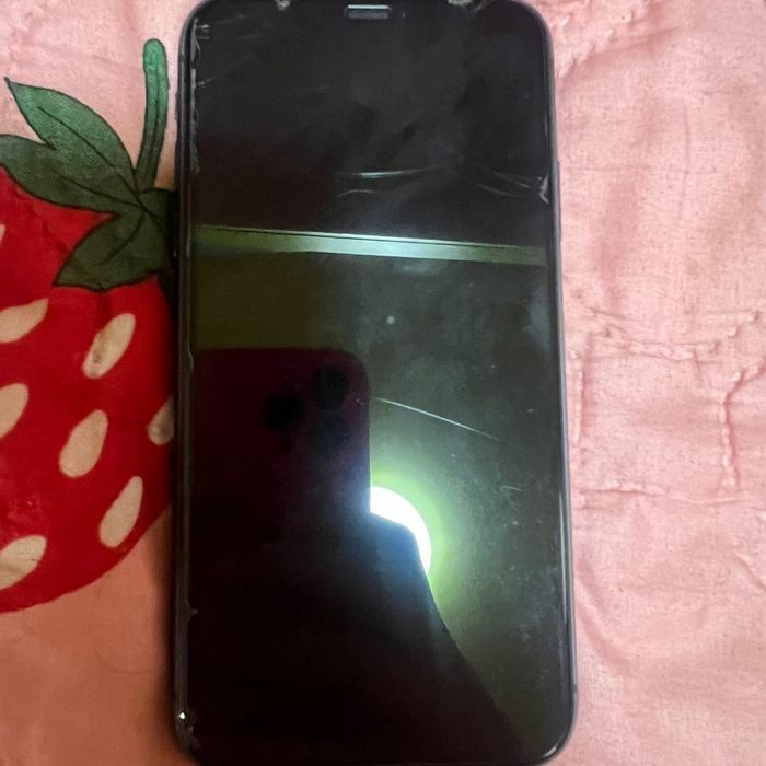 Iphone 11 продам либо