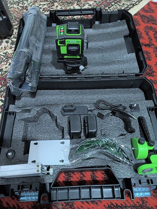 Lazer uroven 4D green