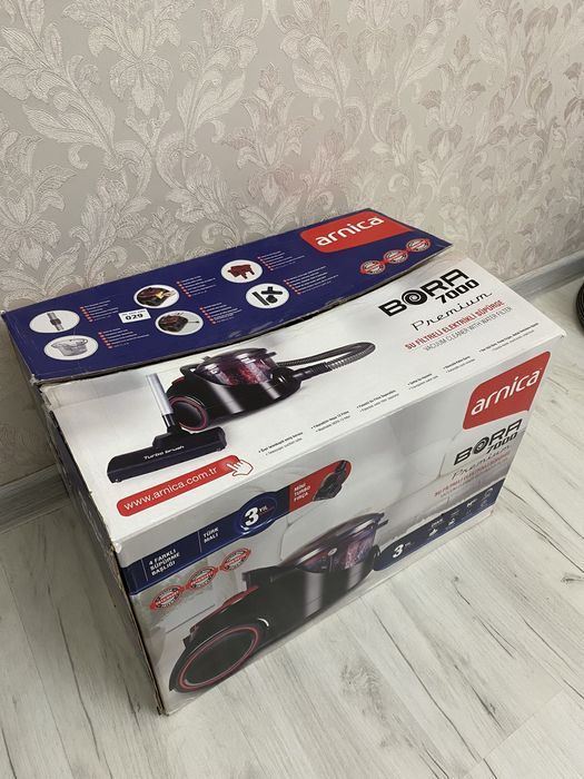 Продам пылесос водиной б/у в хорошем состояние
