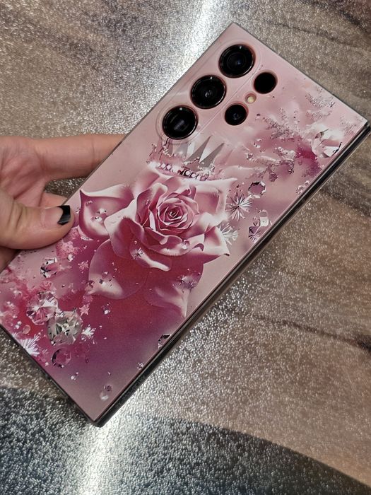 Продаю Galaxy S23 Ultra. 1 Терабайт. Состояние отличное. Цвет эксклюз