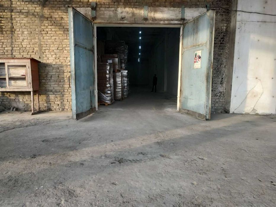 Холодильный склад и Ангар с жел.дор. веткой