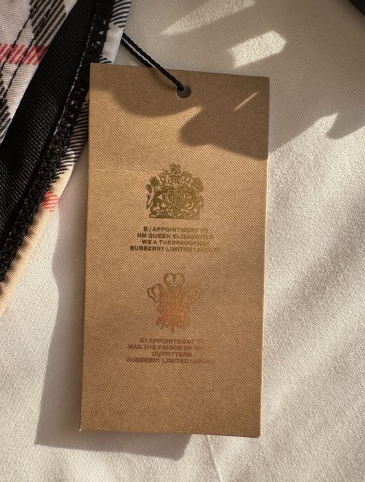 Burberry Costum De Baie