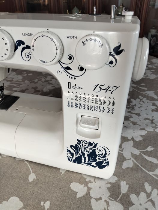 Швейная машинка Janome