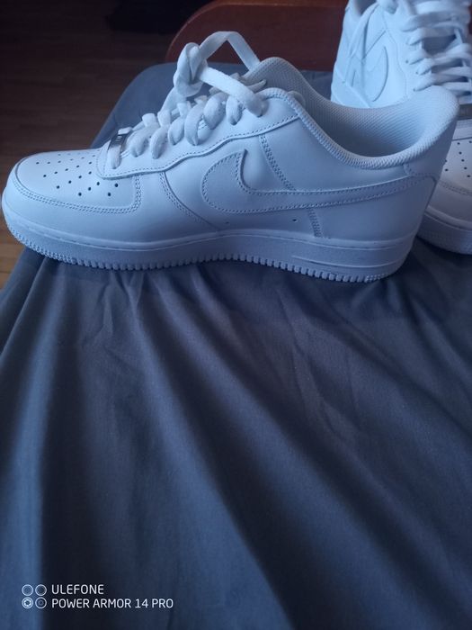 Продавам маратонки NIKE AIR