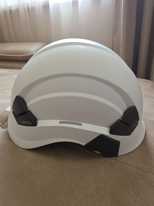 Работна каска Petzl Vertex