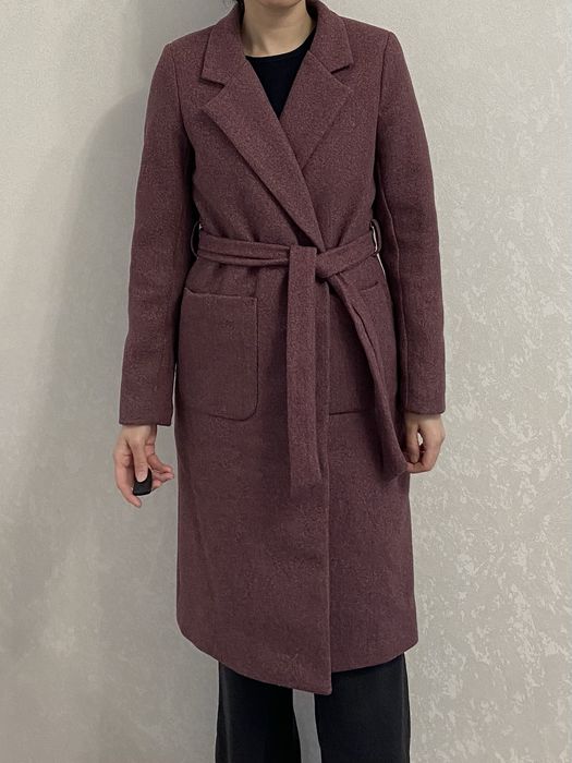 Пальто утепленное женское