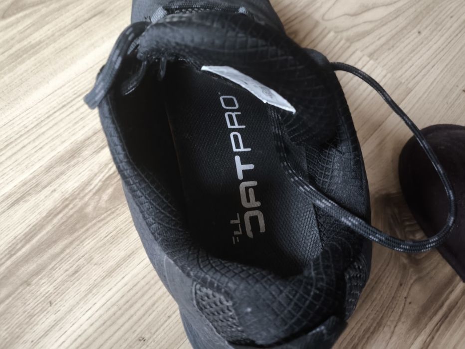 Перфектните спортно обувки Merrell Moab Speed