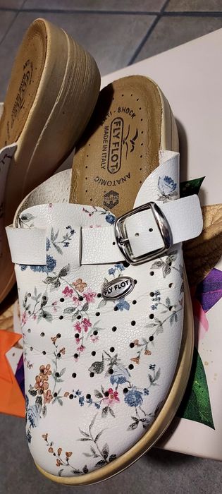 Papuci din piele medicinali