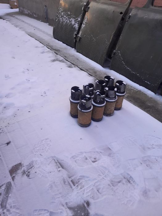 Запчасти на.  зил