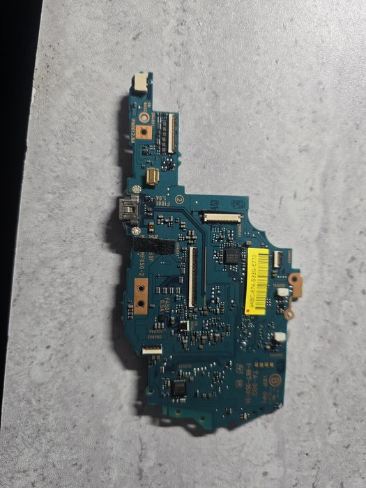 Vând placa de baza Sony PSP 1004 DEFECTĂ