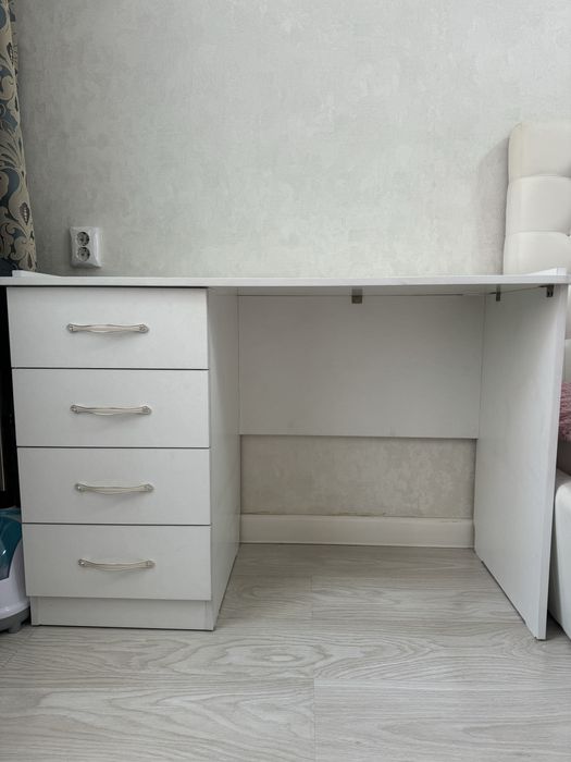 Продается рабочий стол