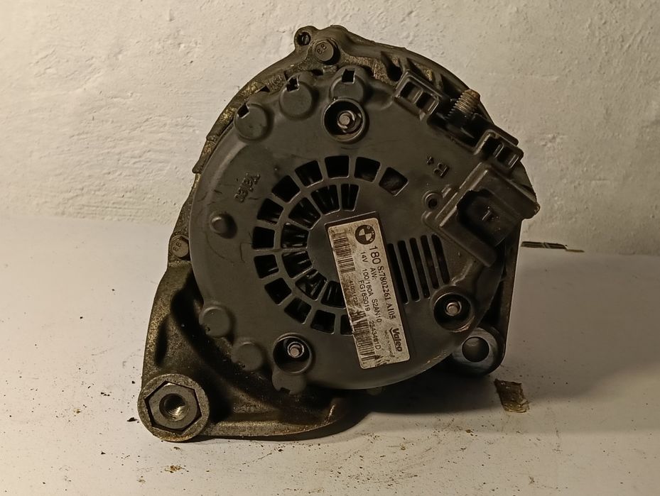 Алтернатор BMW E90 E91 320d 180A Valeo / 318d