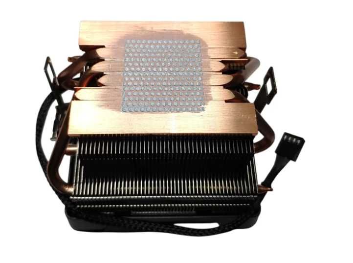 Кулер процесора AMD Wraith Prism