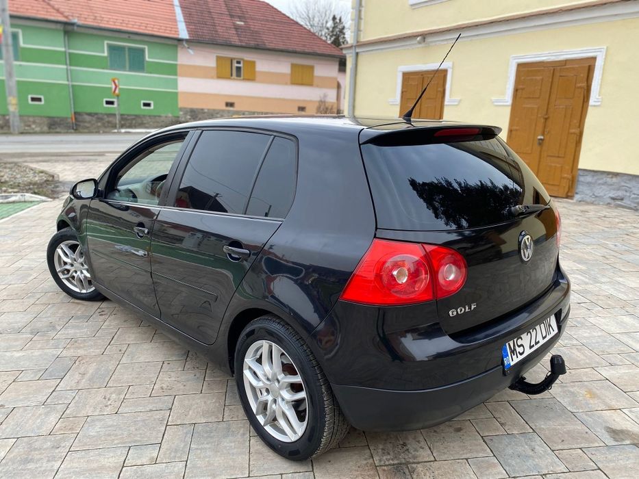 Volkswagen golf  1.6  2009  GT