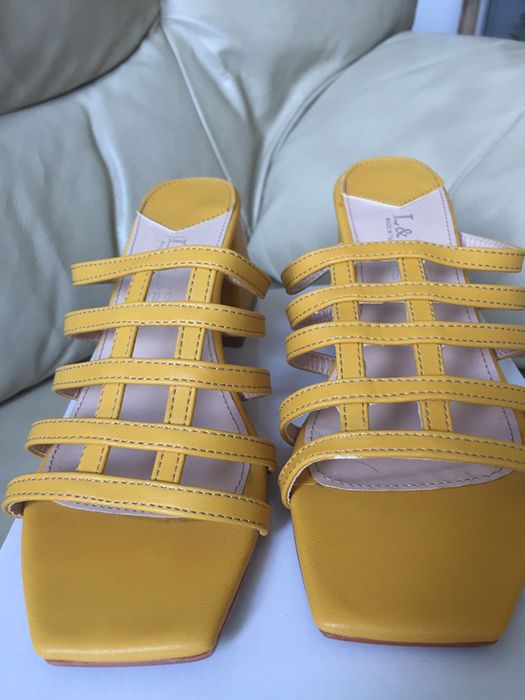 Дамски чехли на ток