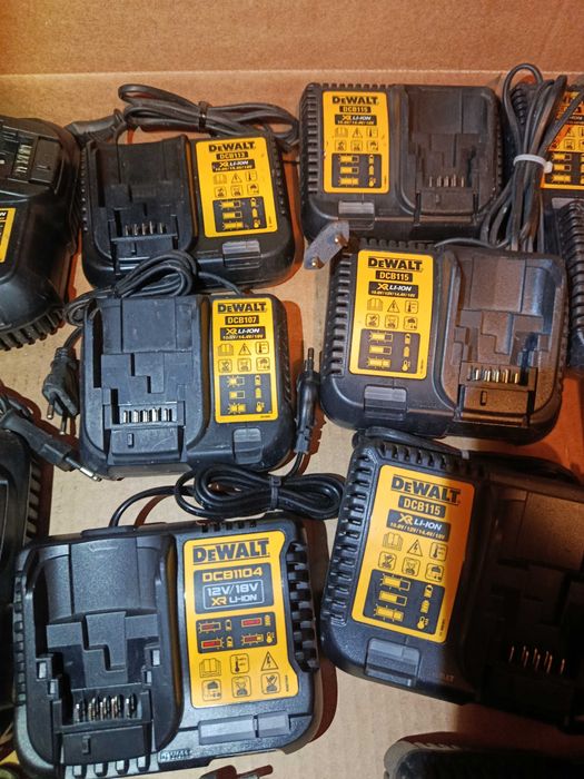 DeWalt DCB105 DCB113 DCB115 charger incarcator sursa baterie 12V 18V