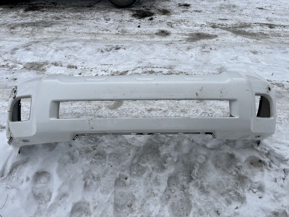 Продам бампер крузак 200 рестайлинг