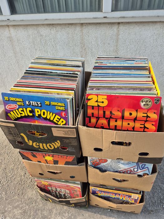 Vând Lot 150lp Discuri Vinil colectie muzica usoara straina mixta